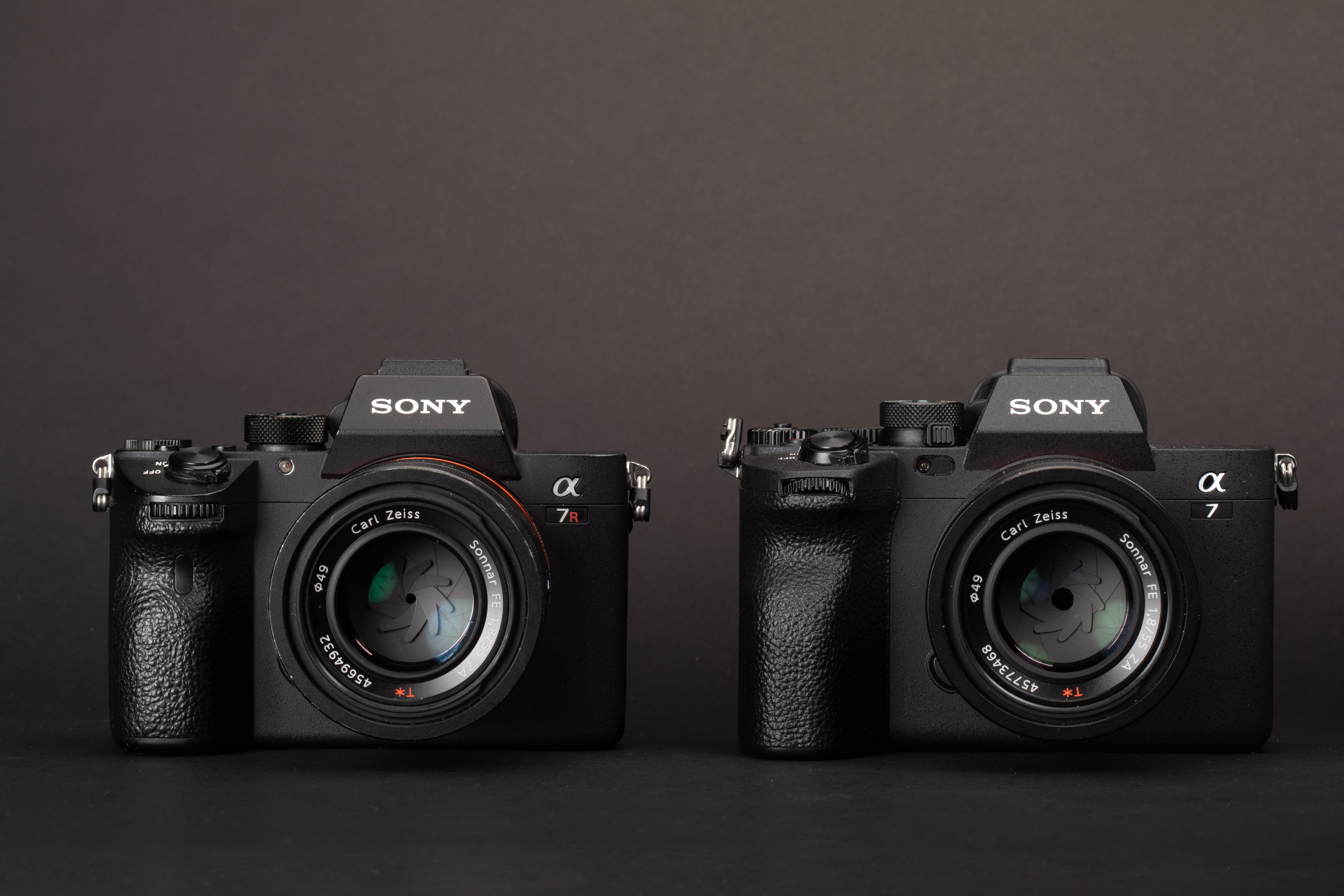 So sánh Sony a7 IV với a7R III: Đâu là lựa chọn máy ảnh tốt hơn vào năm 2022 này?