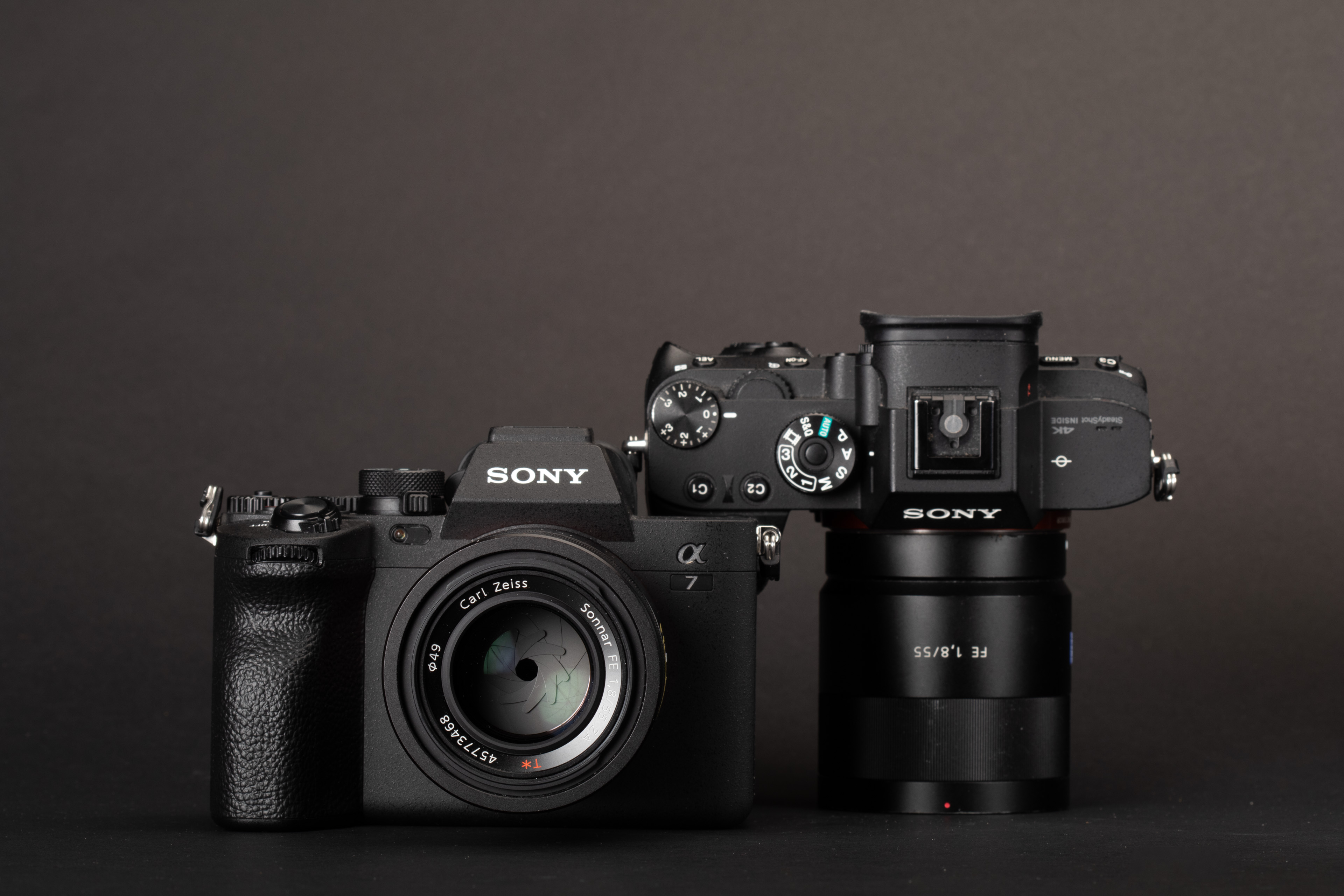 So sánh Sony a7 IV với a7R III: Đâu là lựa chọn máy ảnh tốt hơn vào năm 2022 này?