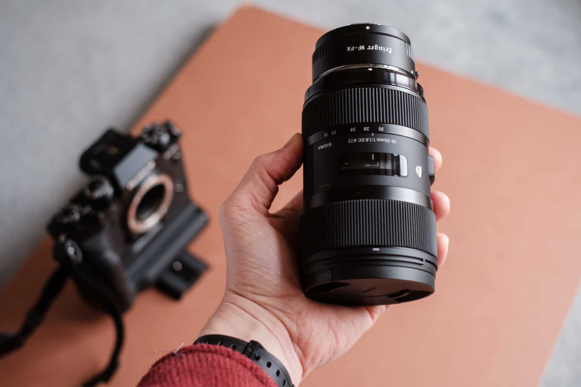 Sigma 18-35mm F1.8 cùng với Fujifilm X sử dụng bộ chuyển đổi, combo huyền thoại cho quay video