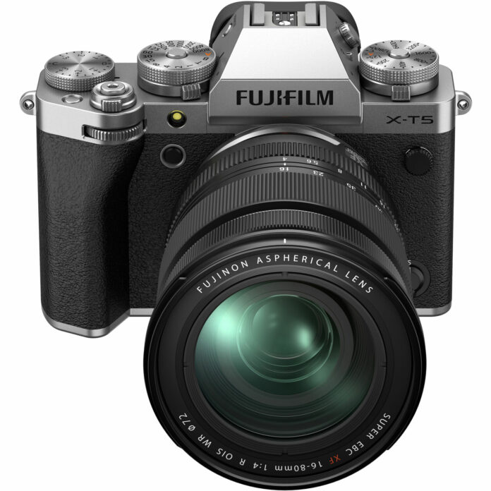 Máy ảnh Fujifilm X-T5 với ống kính XF 16-80mm (Silver)