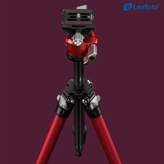 Chân máy ảnh Leofoto LY-224C Carbon Fiber với LH-25R Ball Head (Red)