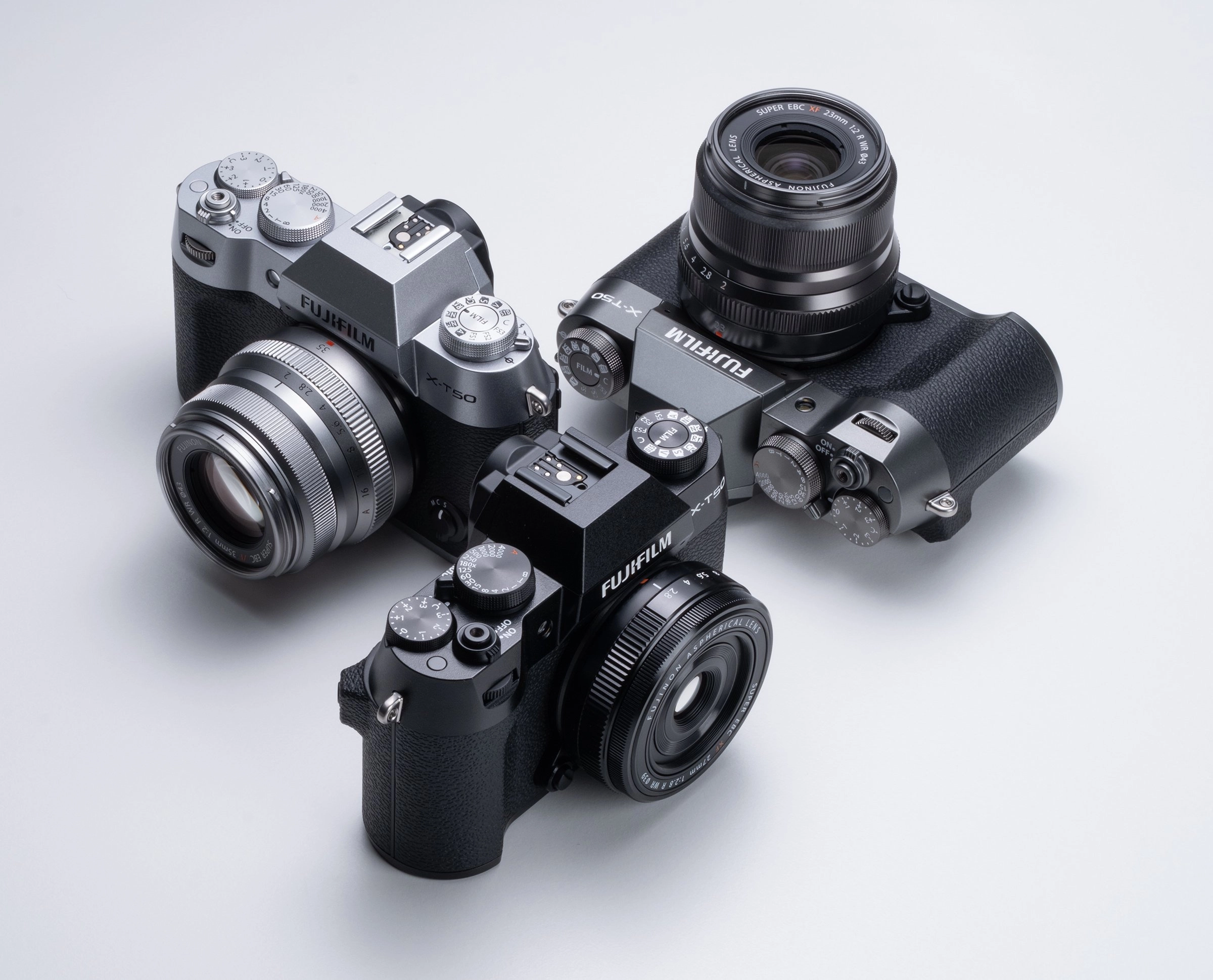 Máy ảnh Fujifilm X-T50 với XC 15-45mm (Silver)