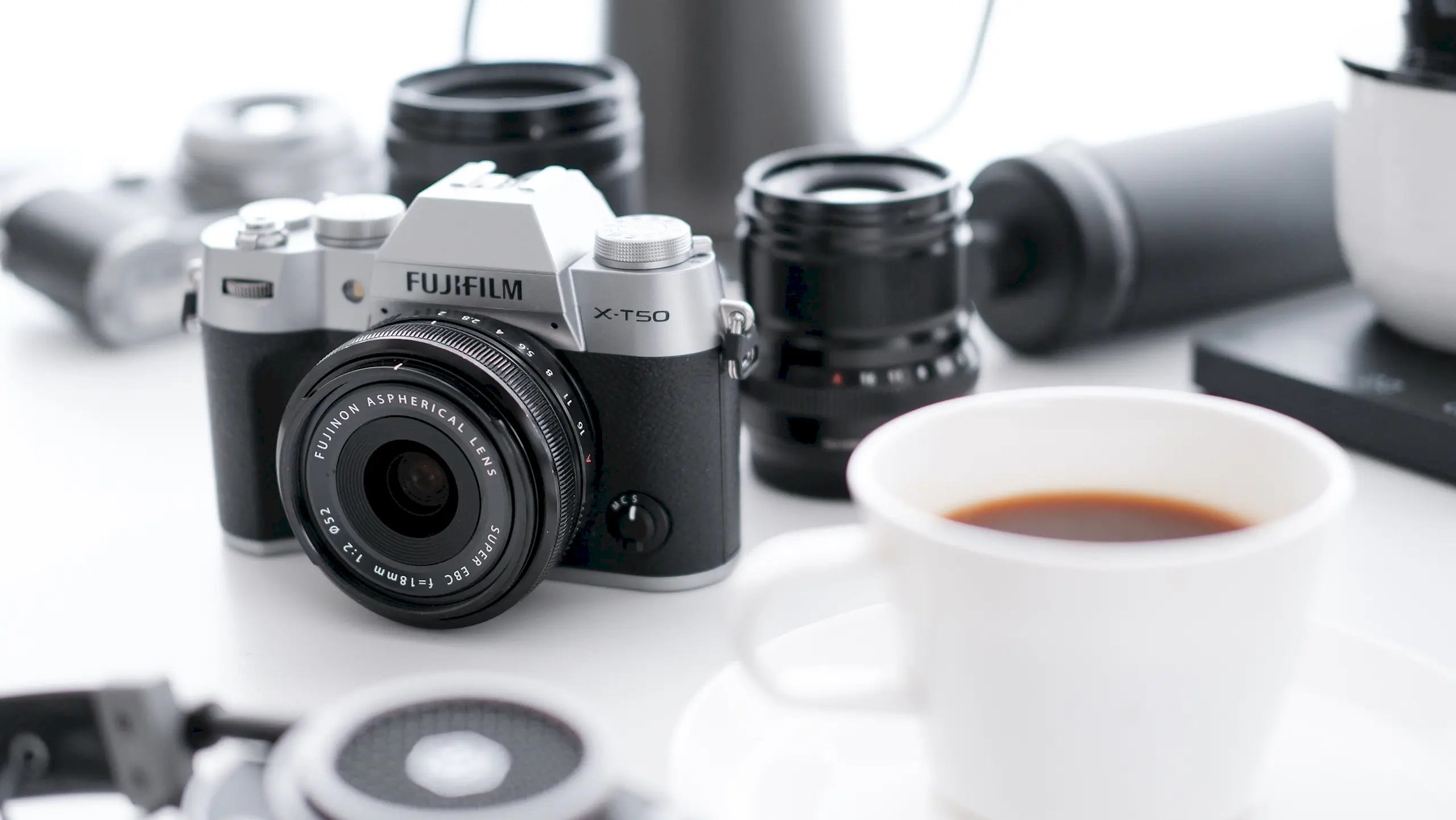 So sánh Fujifilm X-T50 với X-T5: Đâu sẽ là lựa chọn hợp lý dành cho bạn