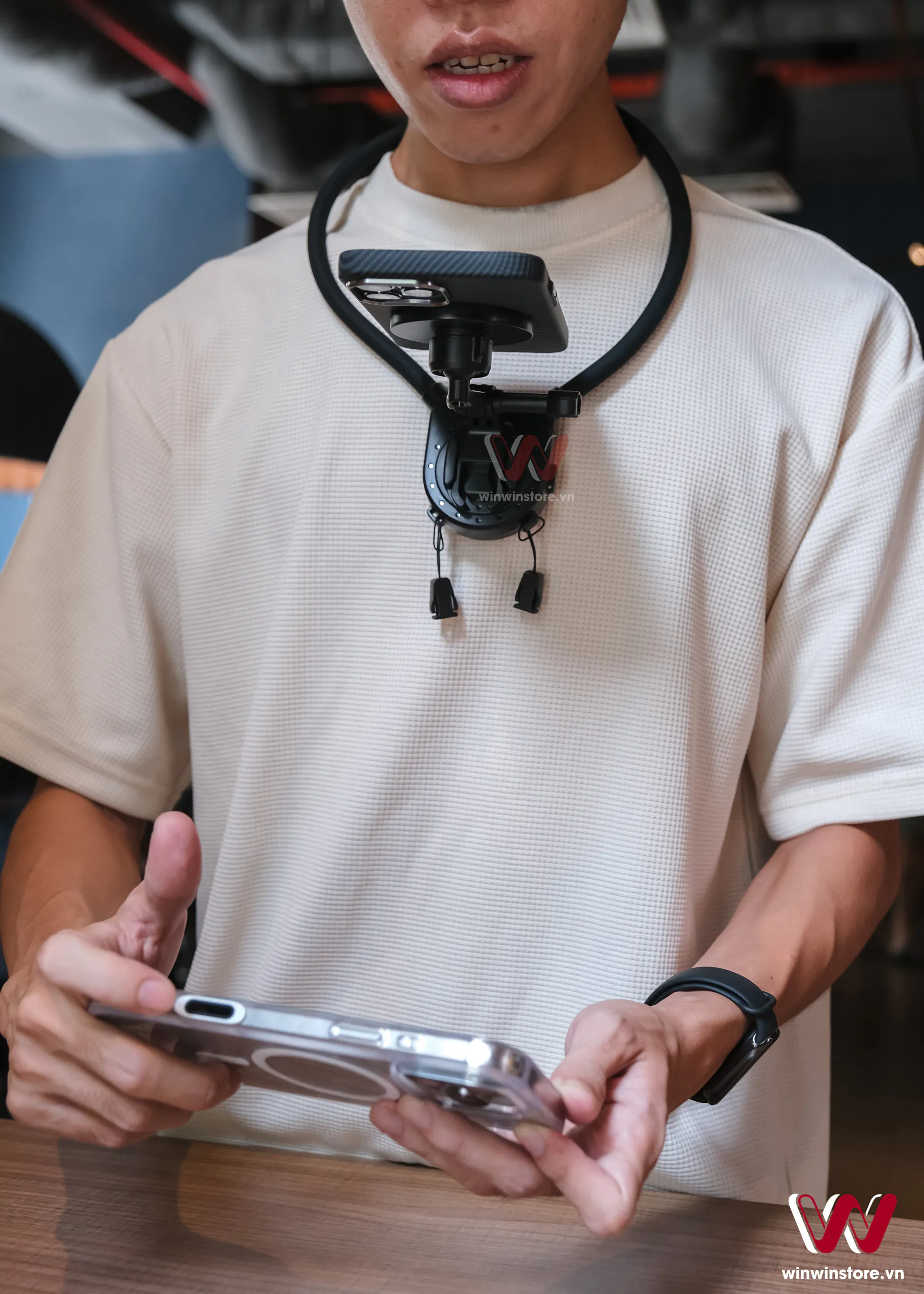 Trên tay K&F Concept POV/Vlog Neck Mount: Phụ kiện thú vị quay video góc nhìn thứ nhất